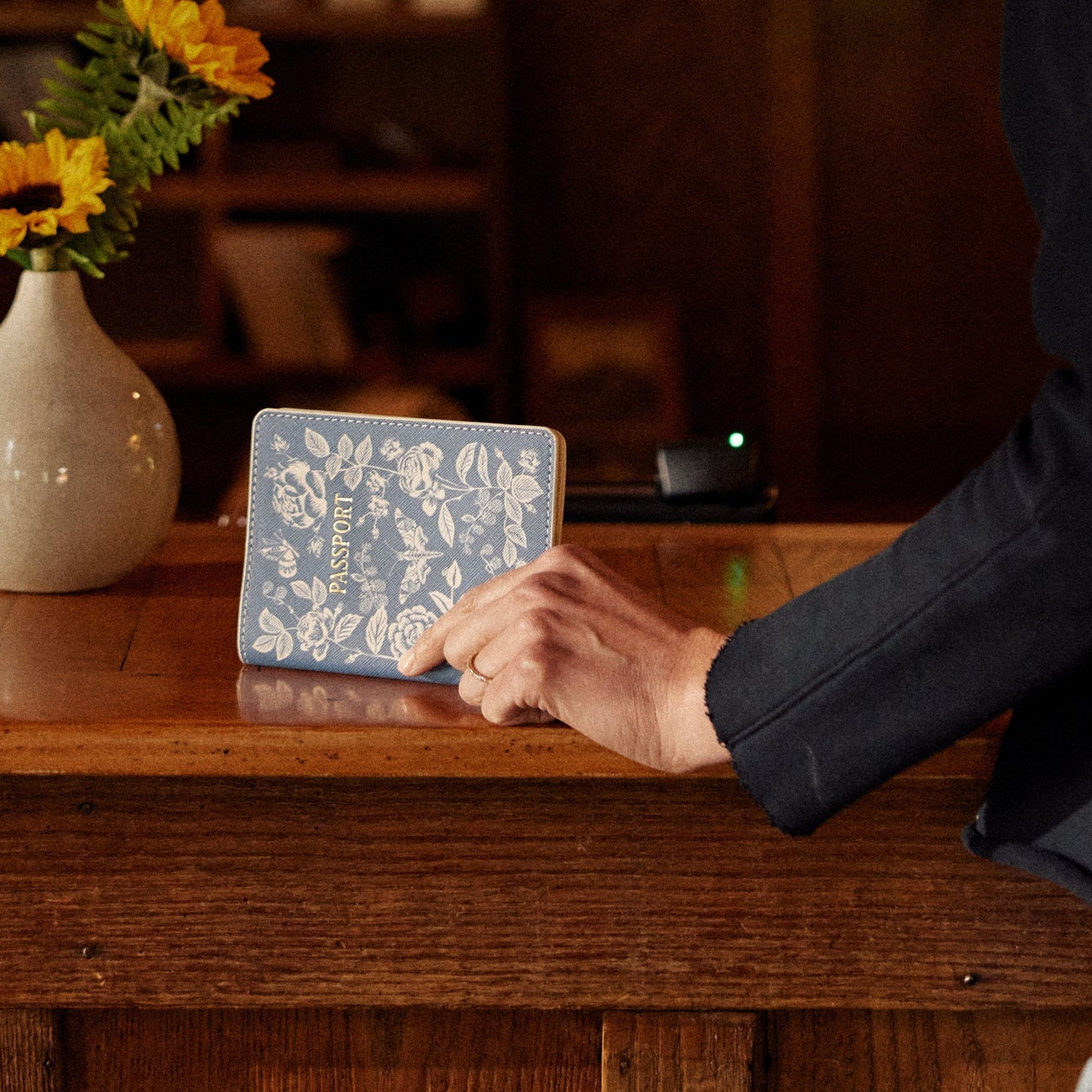 English Rose Passport Holder/Luggage Tag Set