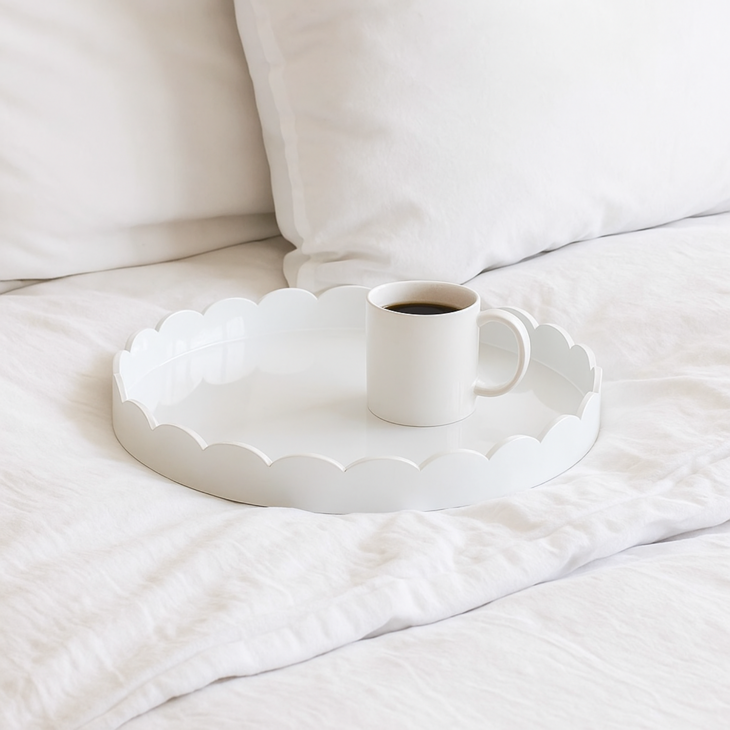 Lacquer White Round Scalloped Tray