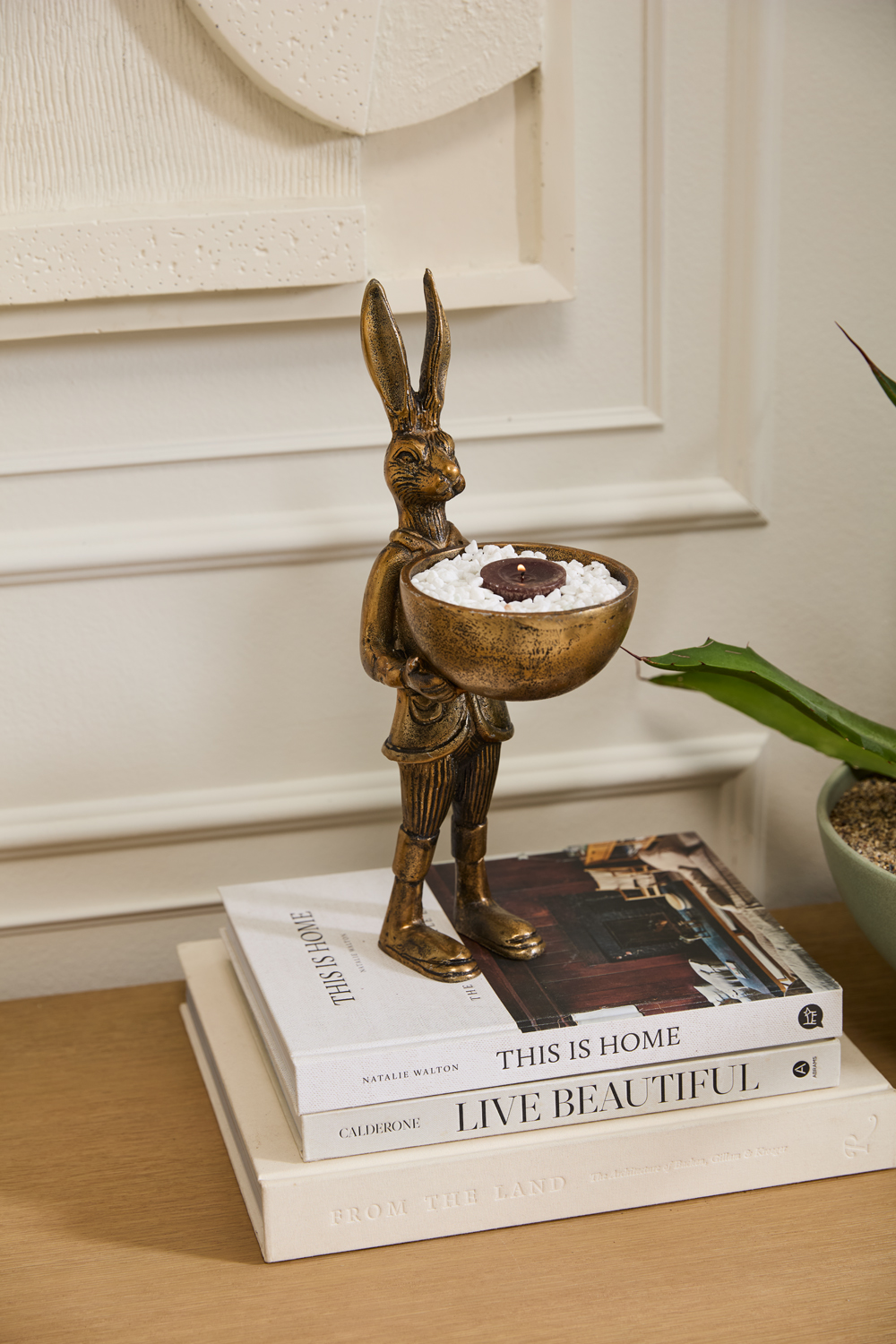 Whimsical Eric the Hare Dish Stand
