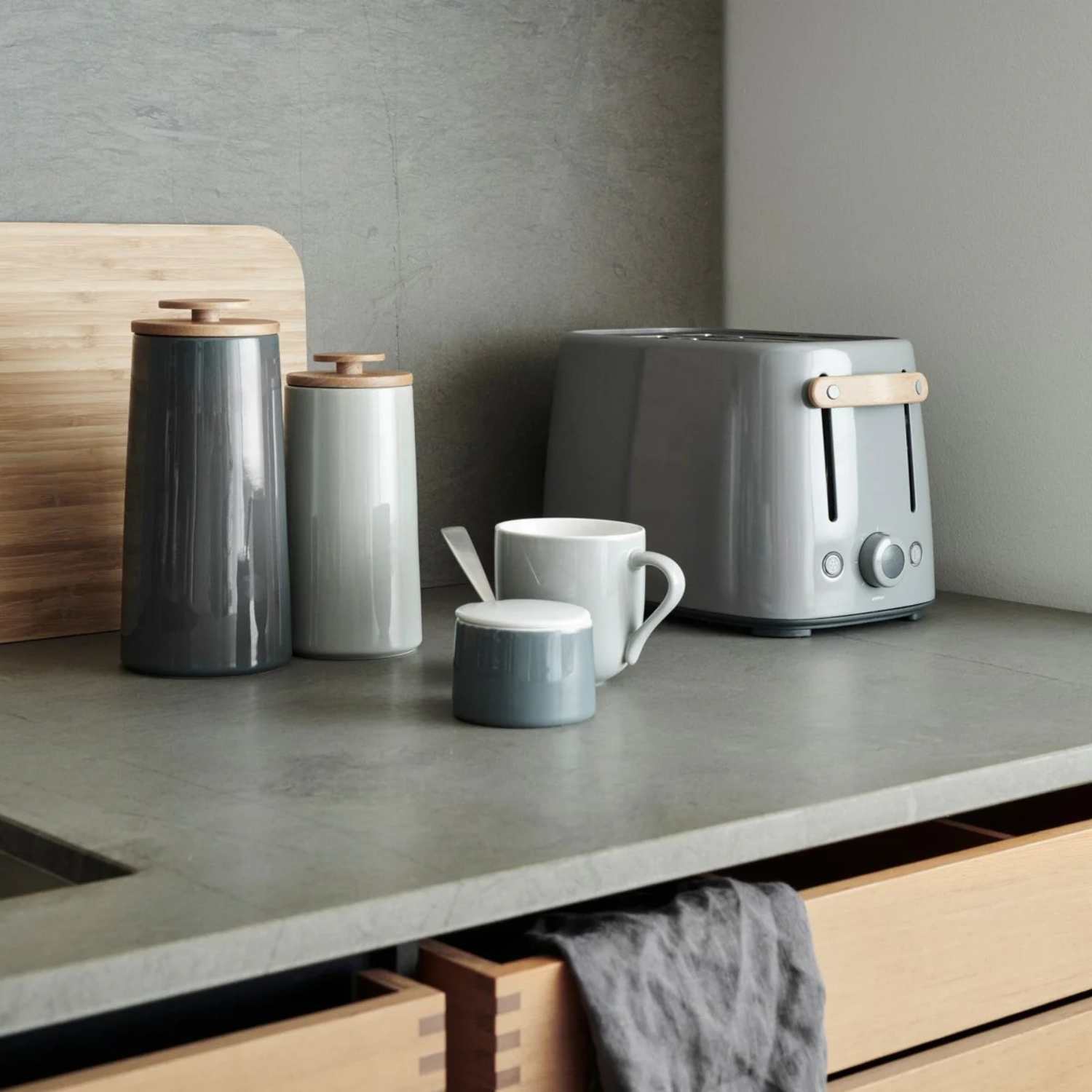 Nordic 2-Slice Grey Toaster