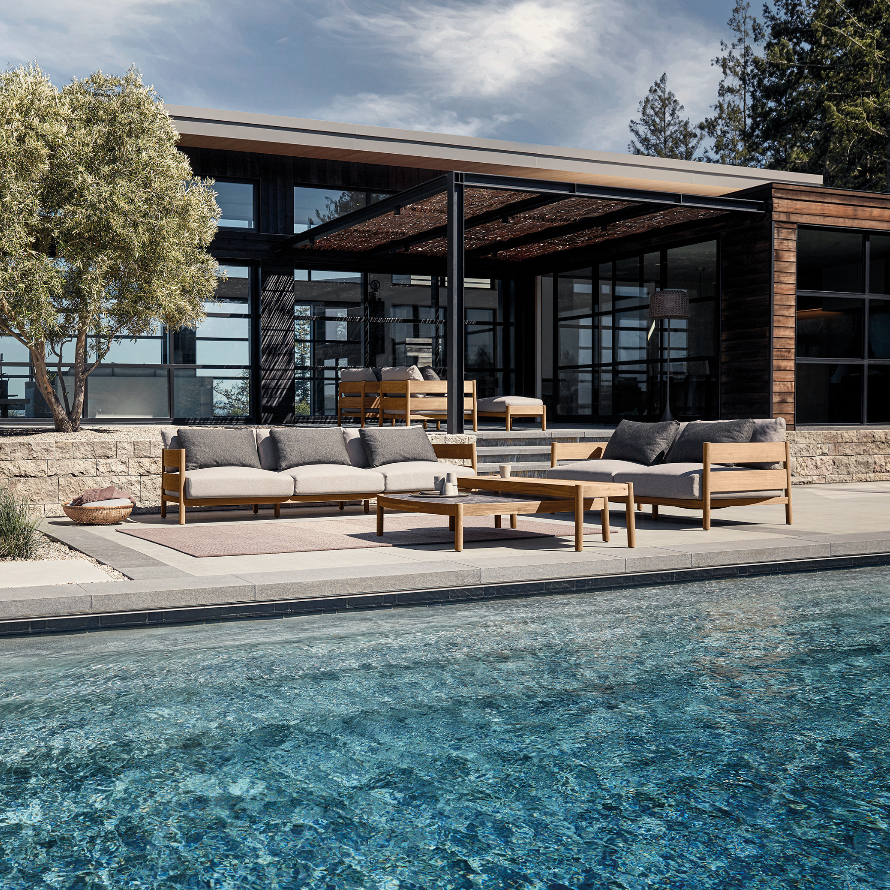 Gloster Haven 2-Seater Sofa