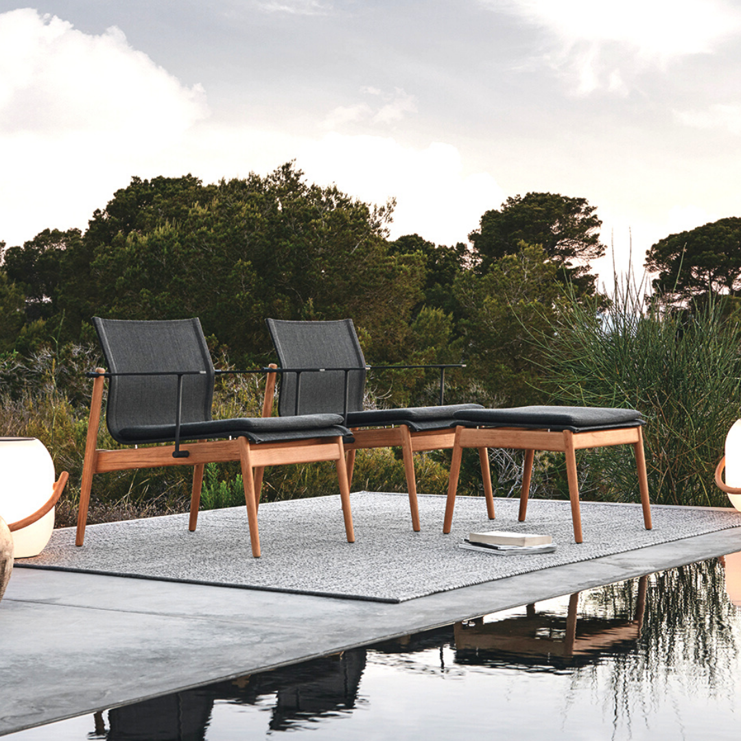 Gloster Sway Anthracite Lounge Chair