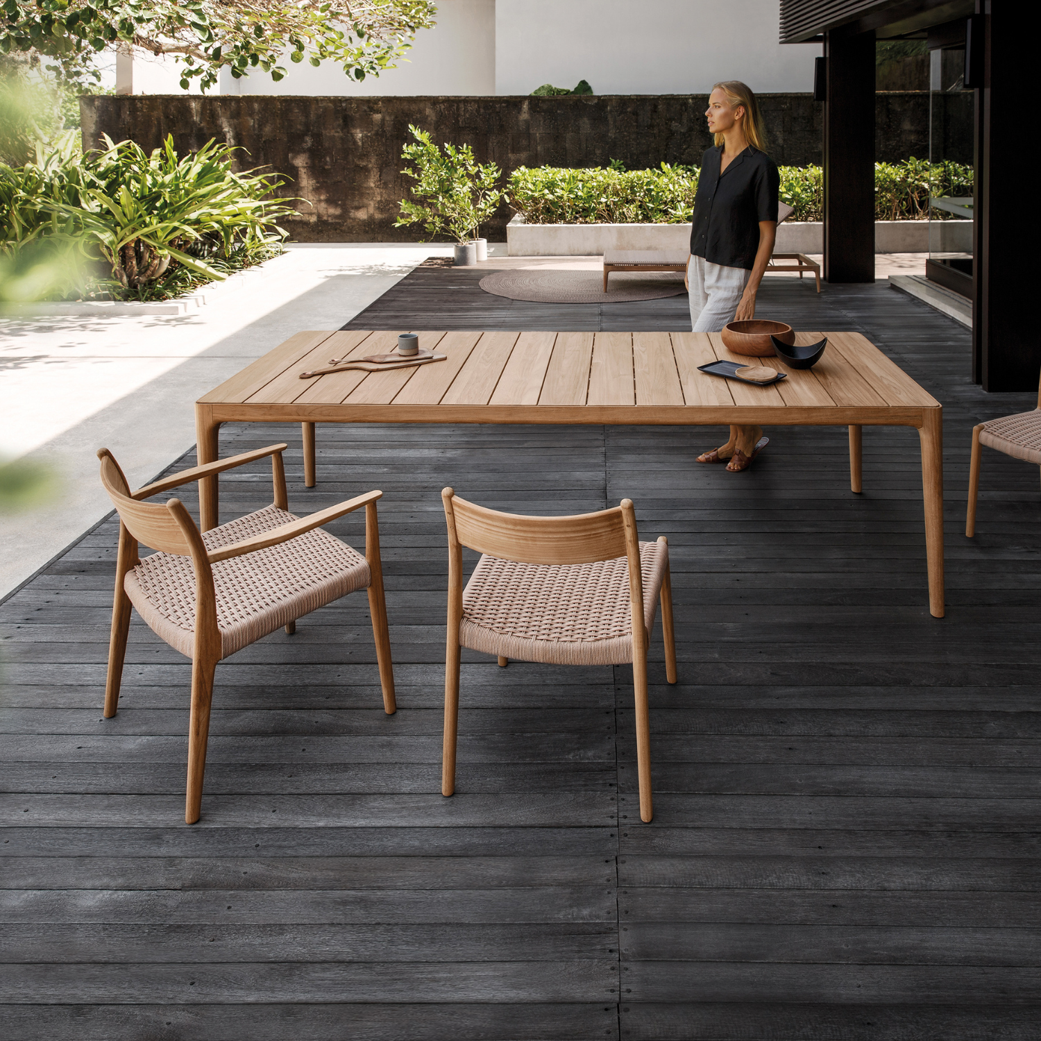 Gloster Lima Arm Chair