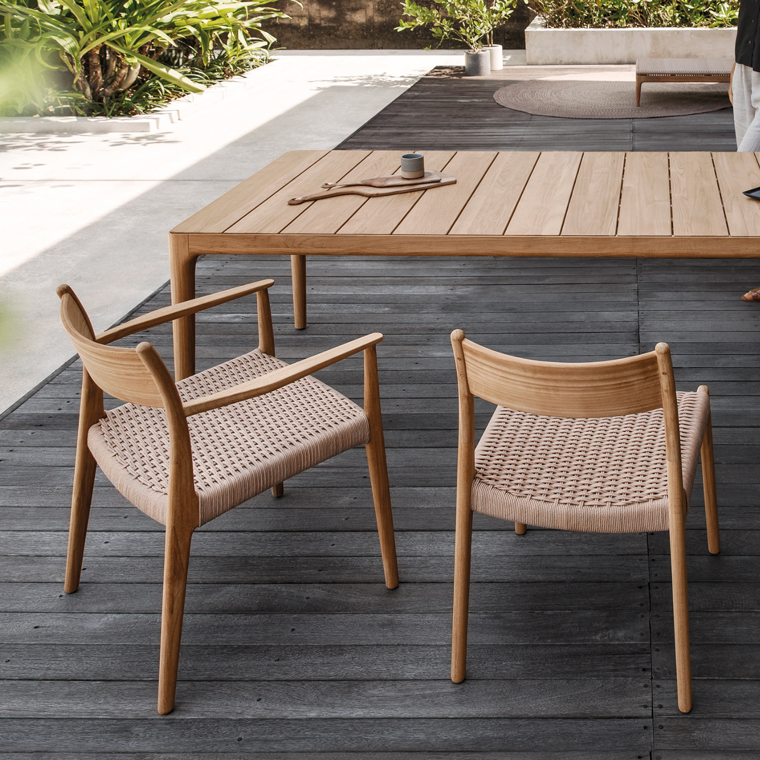 Gloster Lima Arm Chair