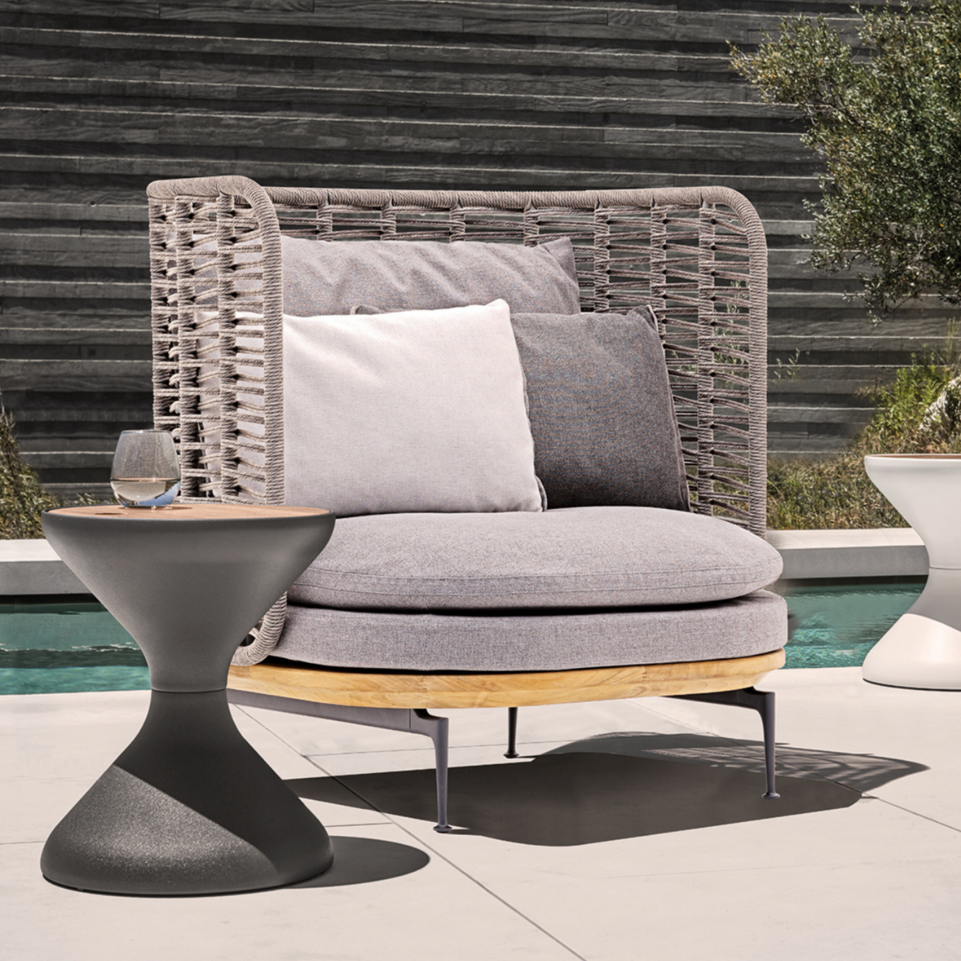 Gloster Mistral Lounge Chair