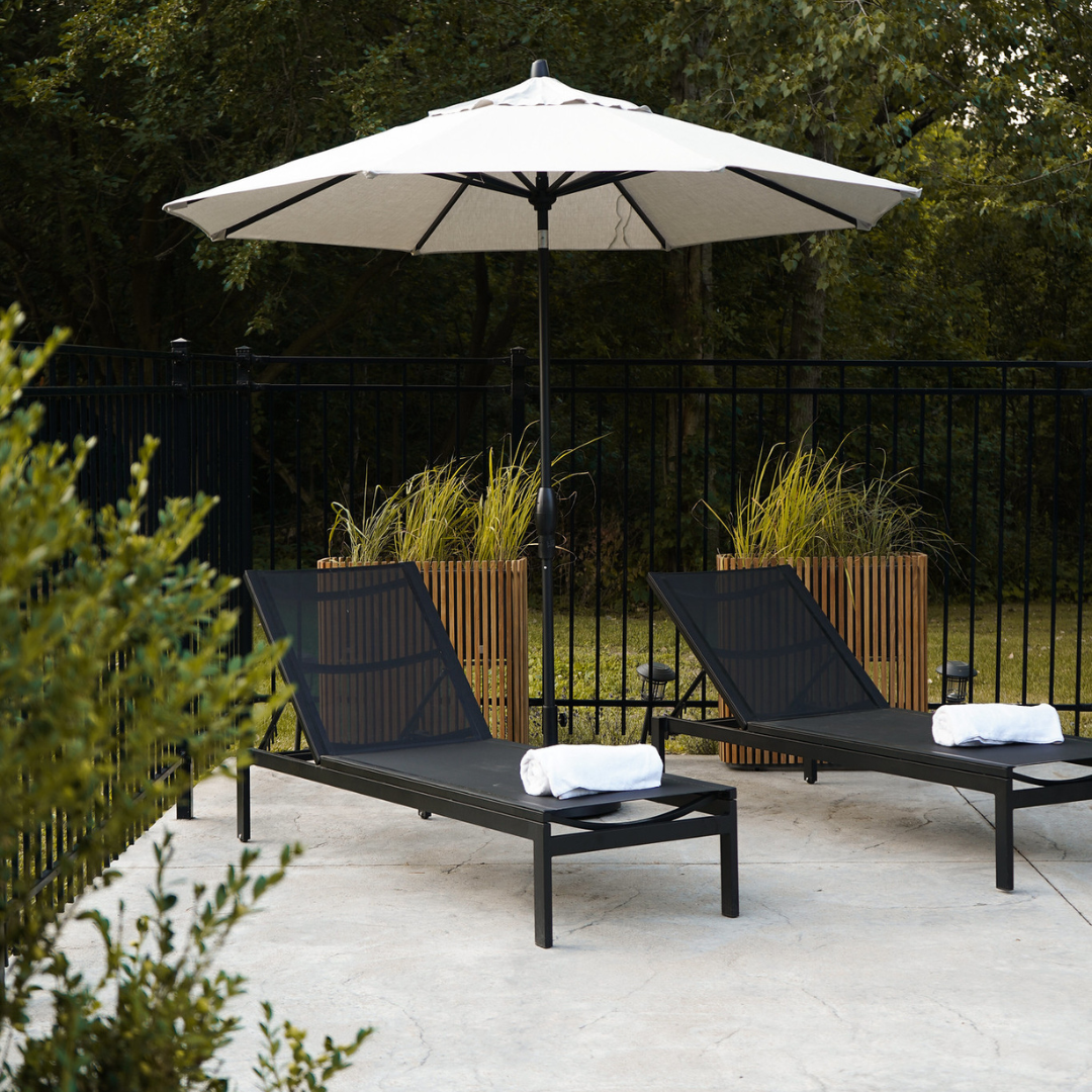 9' Octagon Auto Tilt Market Umbrella