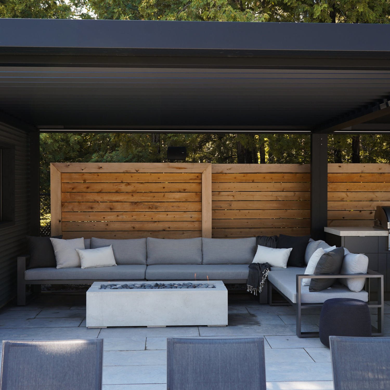 Quantum RAF Loveseat