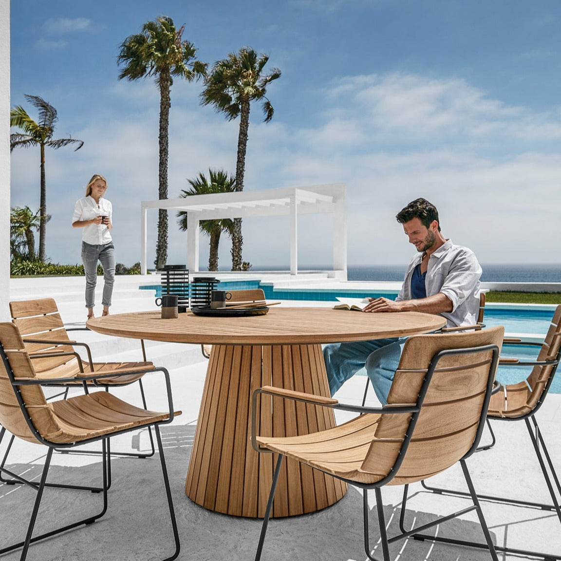 Gloster Whirl 59" Round Teak Dining Table