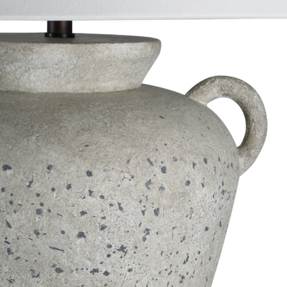 Aksel Resin Table Lamp