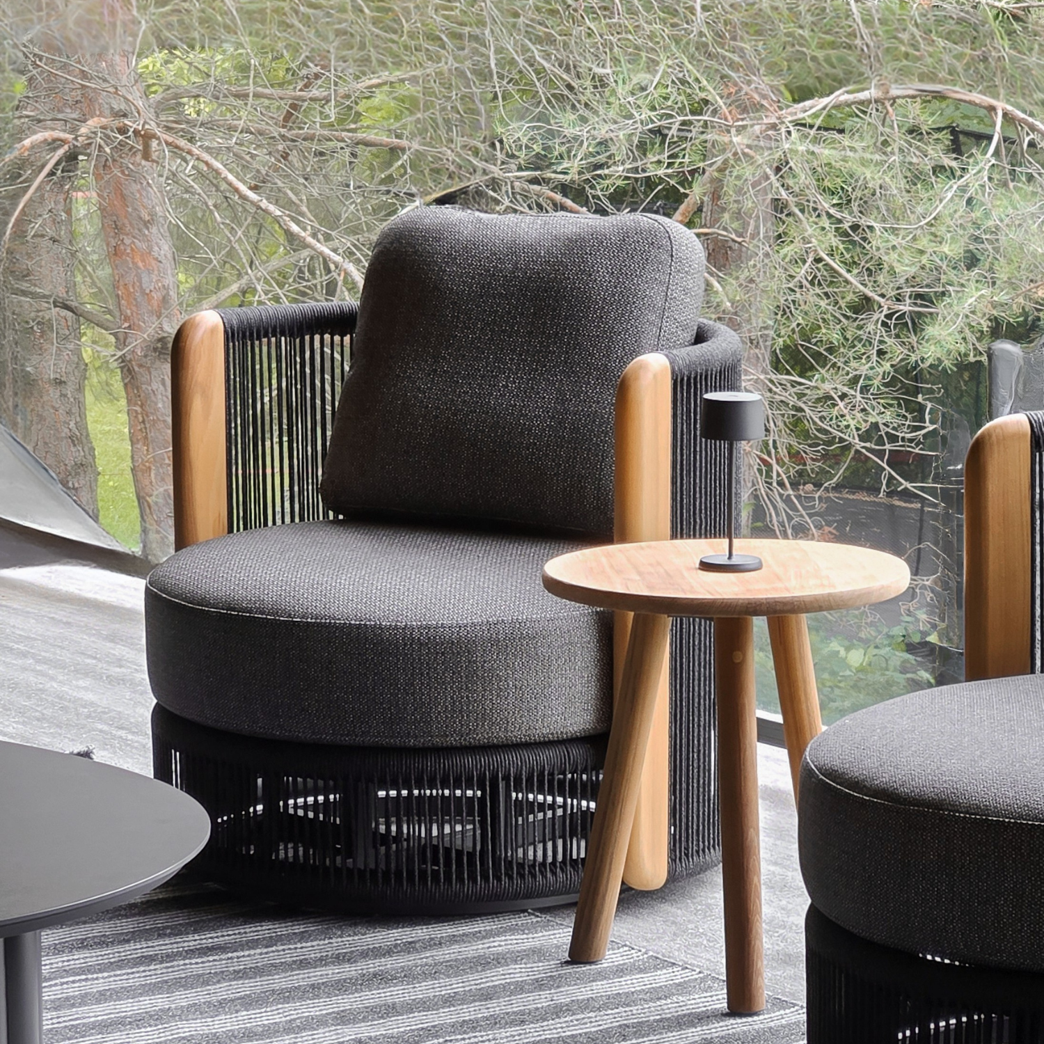 Alta II Outdoor Charcoal Swivel Chair