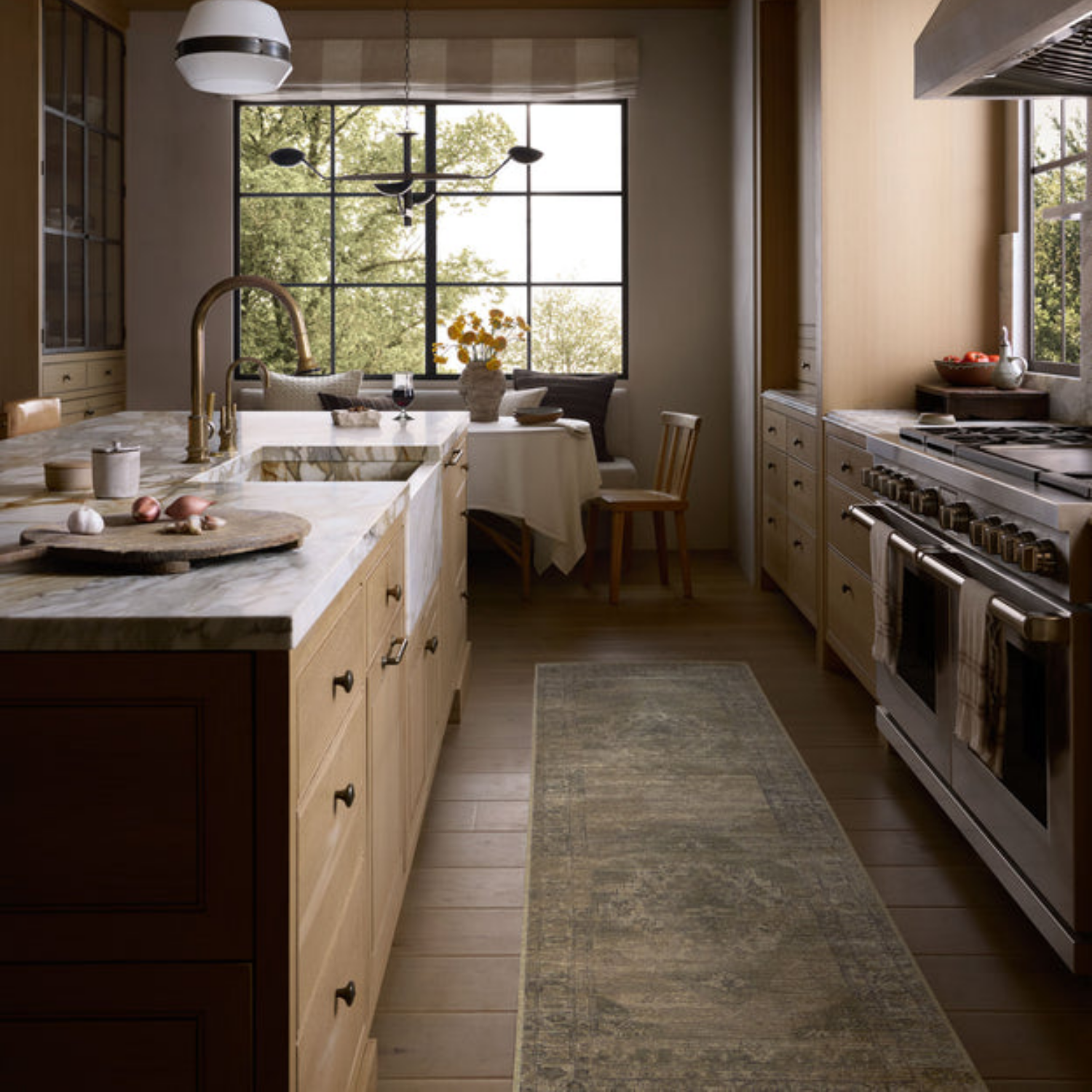 Amber Lewis x Loloi Cambria Sand/Olive Jute Rug