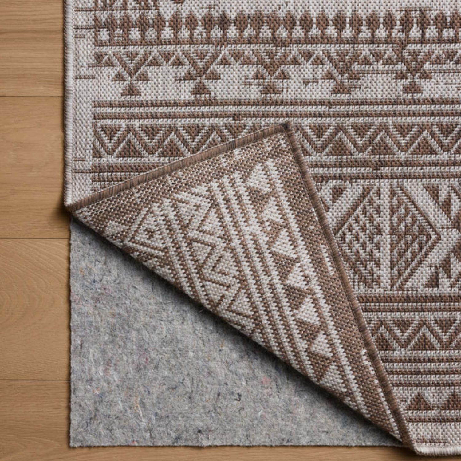 Loloi II Easton Coffee/Dove Outdoor Rug