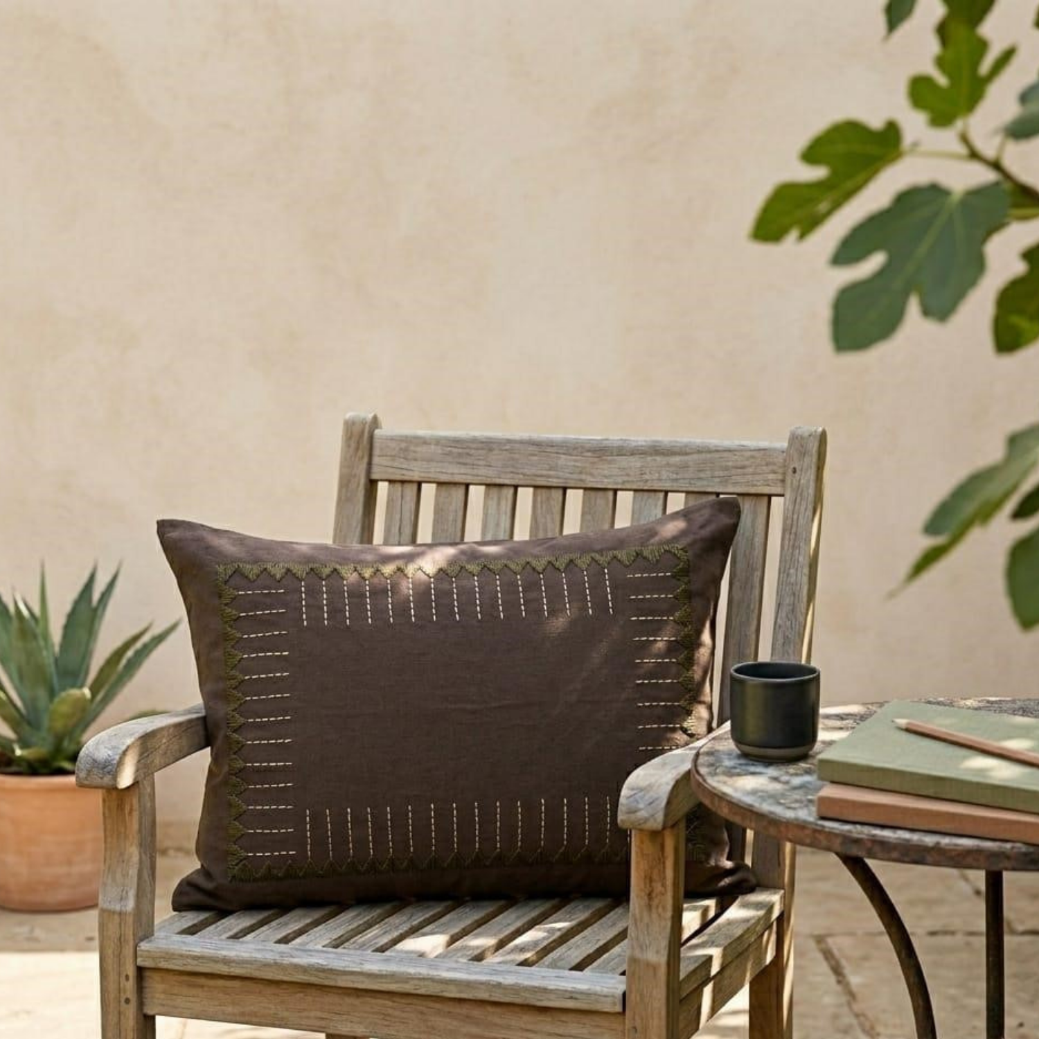 Belleterre Borders Linen Kidney Toss Pillow