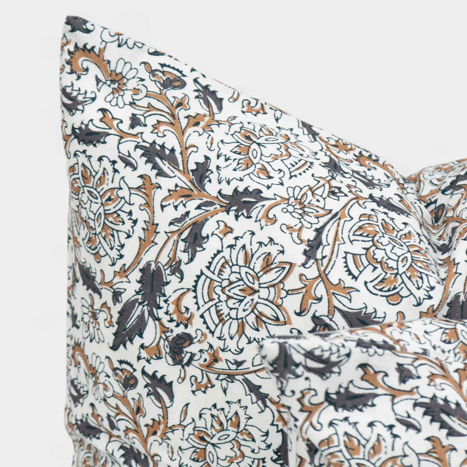 Bloomingdale Toss Pillow Sham
