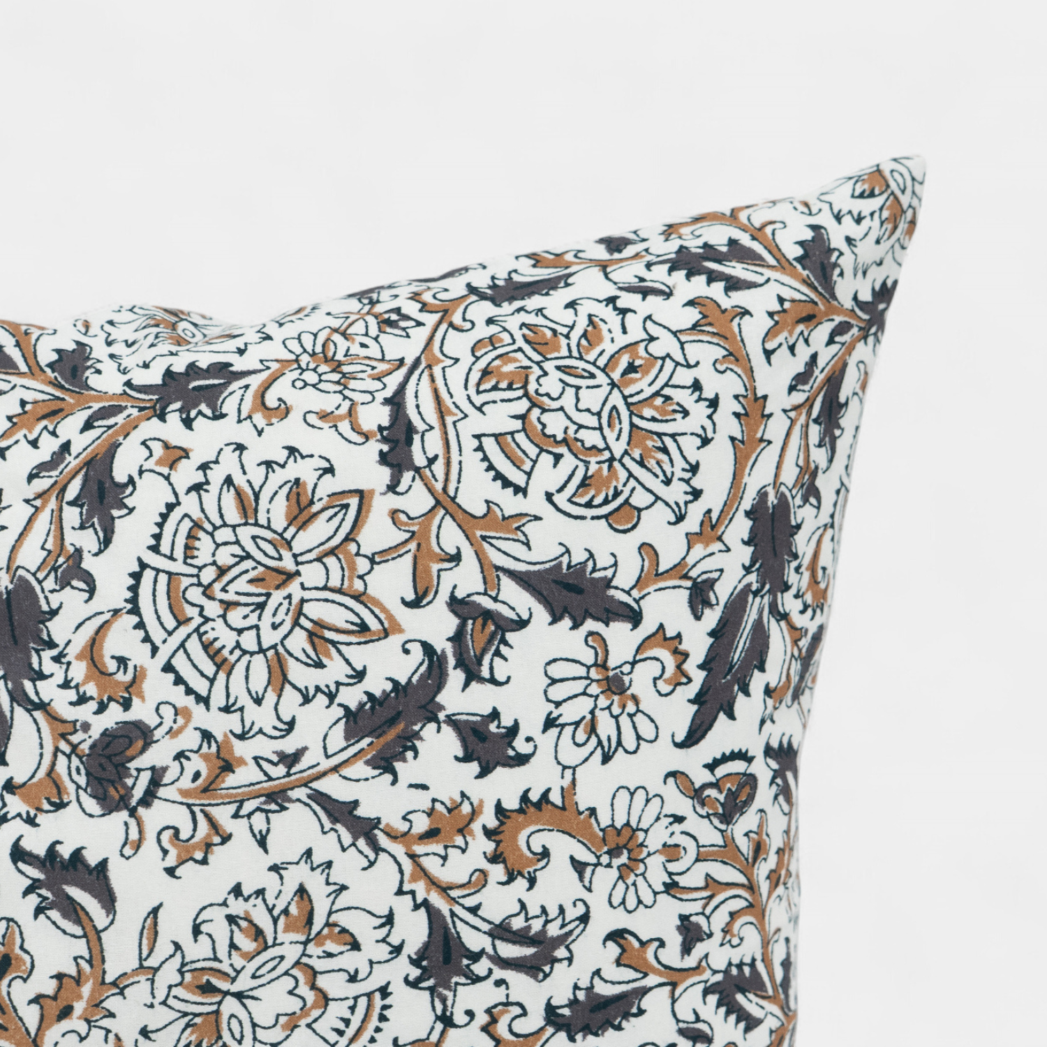 Bloomingdale Toss Pillow Sham