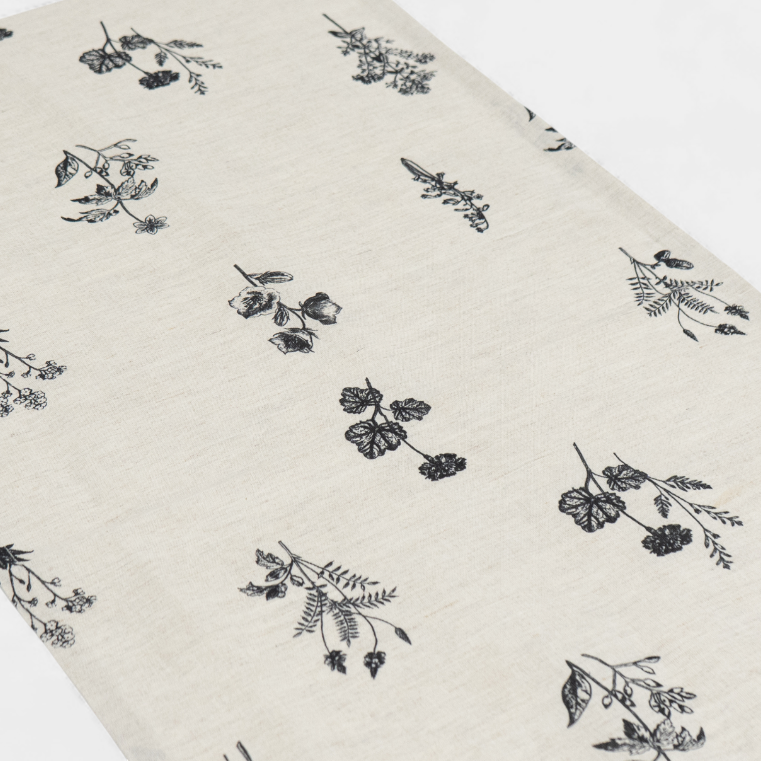 Fleur Cotton Table Runner