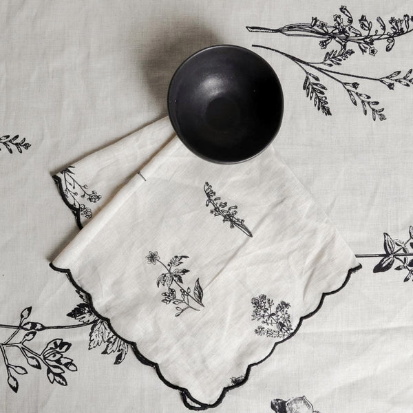 Scallop Fleur Cotton Napkins (Set of 4)