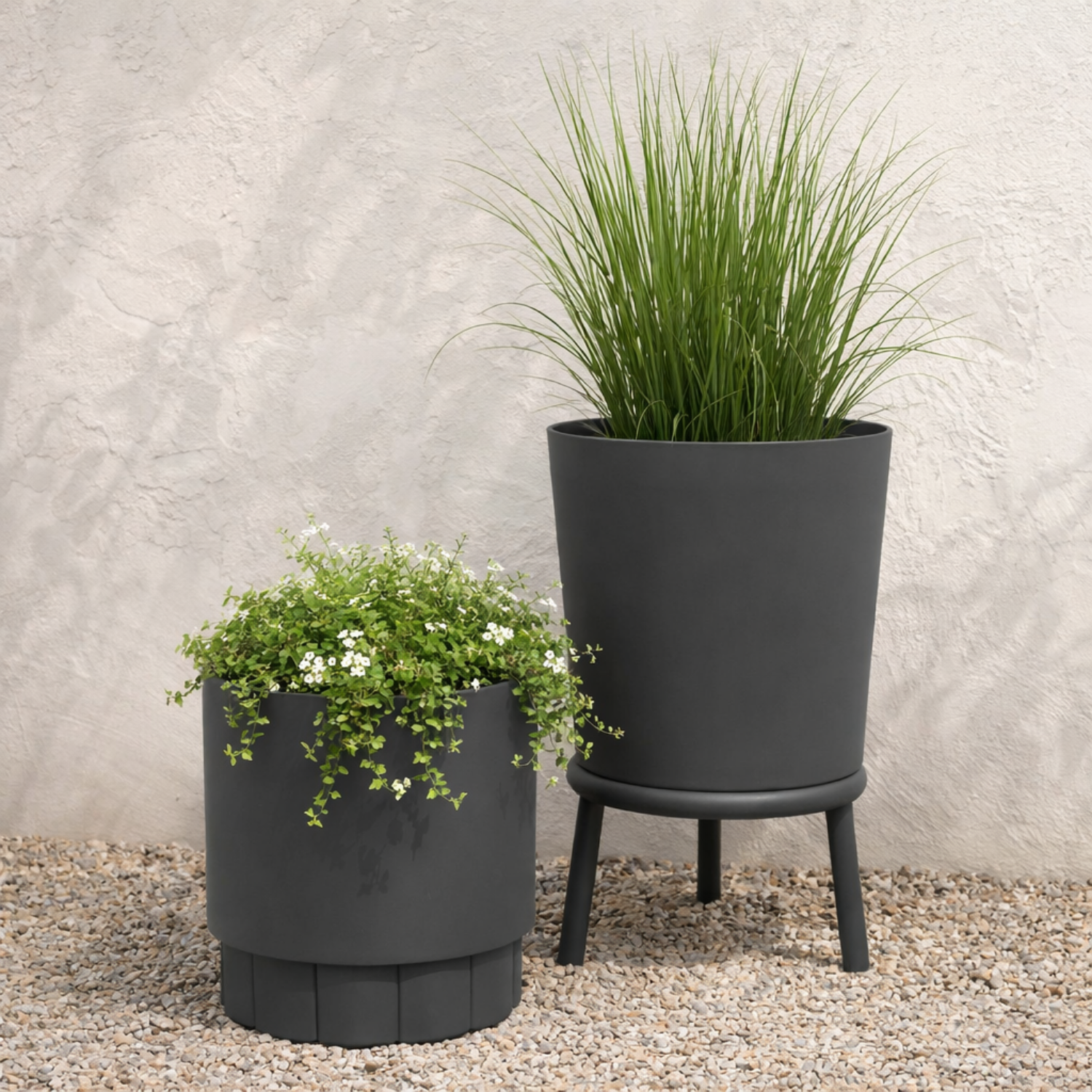 Lotus Metal Planter - Charcoal