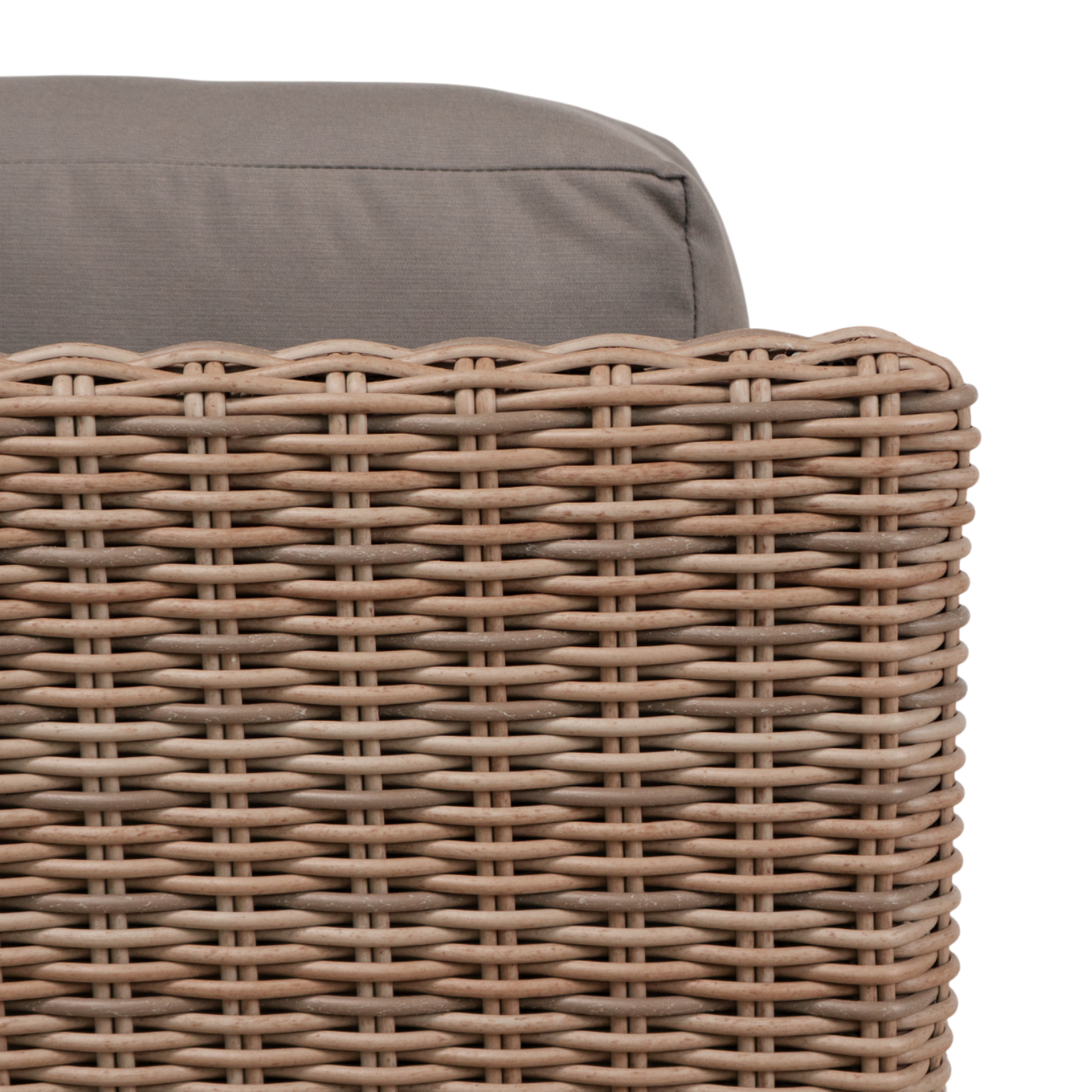 Harbour Swivel Lounge Chair