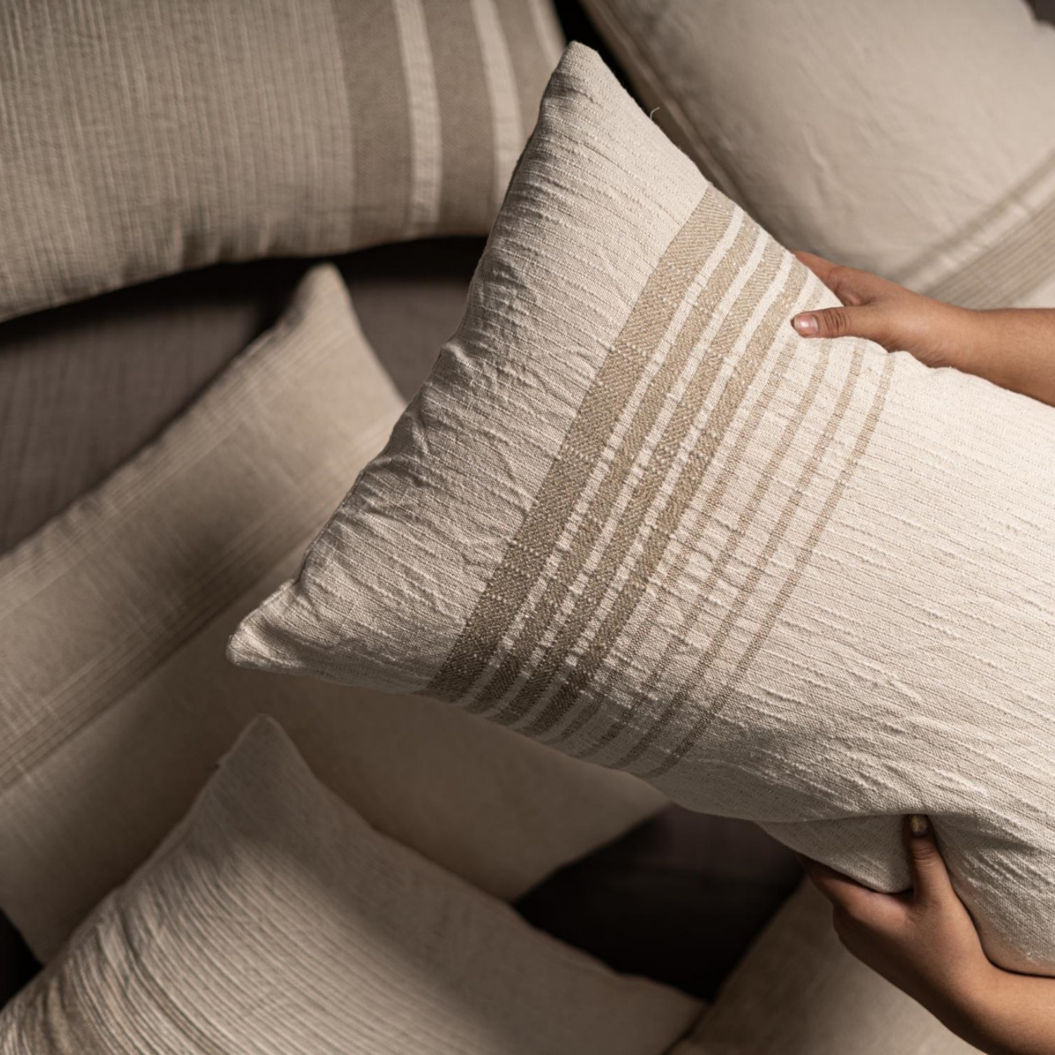 Woven Emard Linen Kidney Toss Pillow