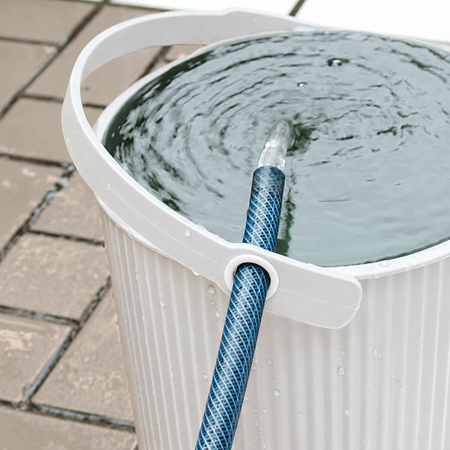 Hachiman Garden Storage Bucket w/ Lid - White