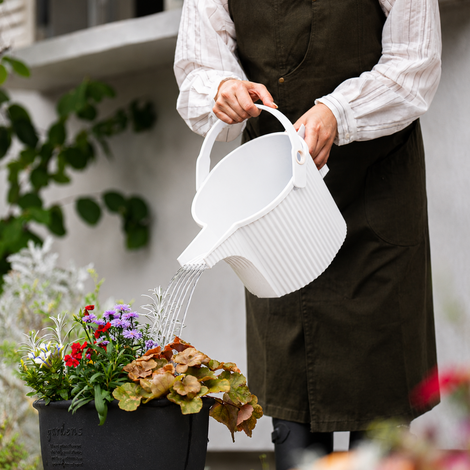 Hachiman Garden 5L Watering Can - White