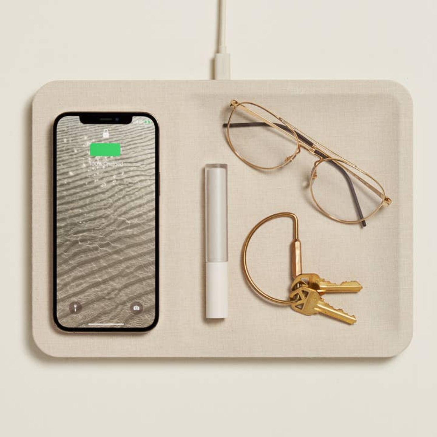 Magnetic Wireless Natural Linen Charger w/Tray