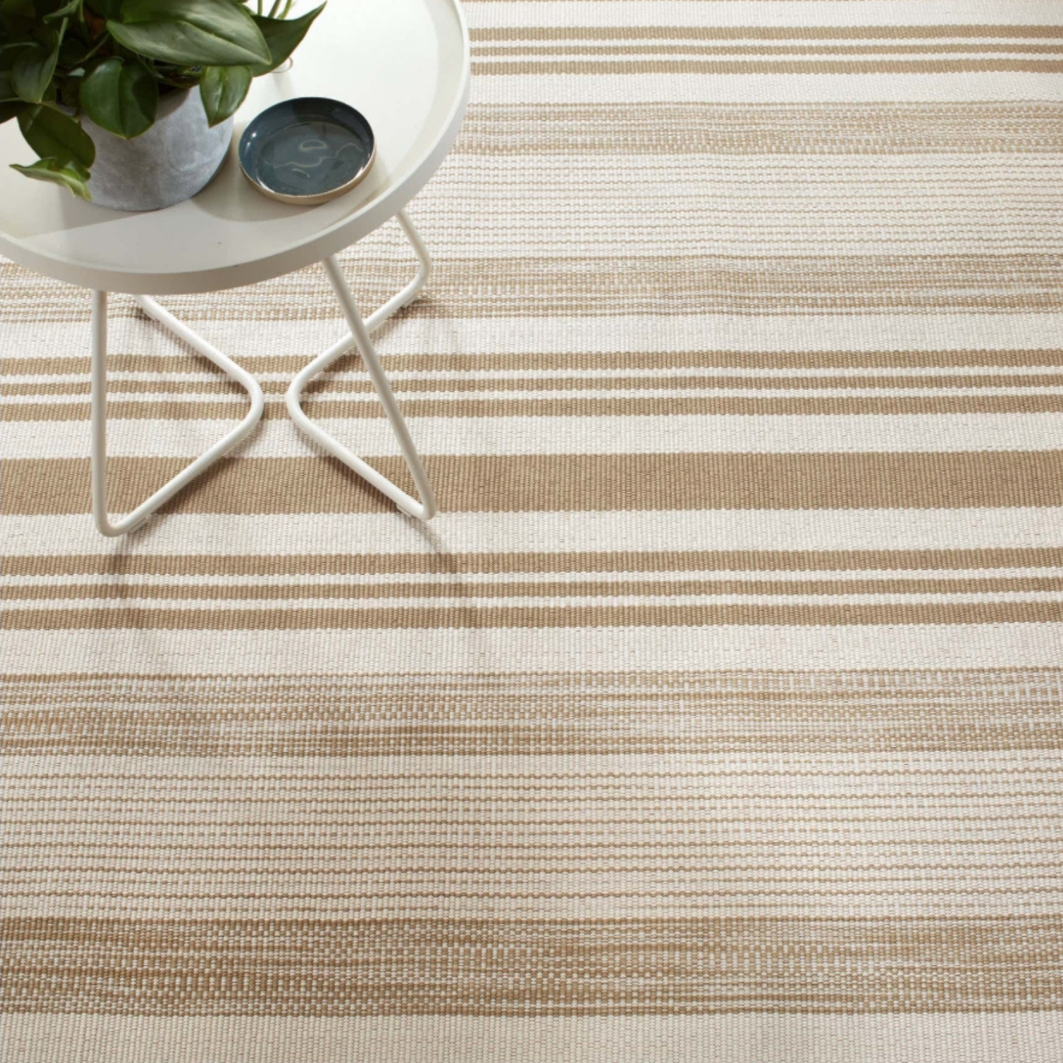 Dash & Albert Quincy Stripe Khahki Handwoven Indoor/Outdoor Rug