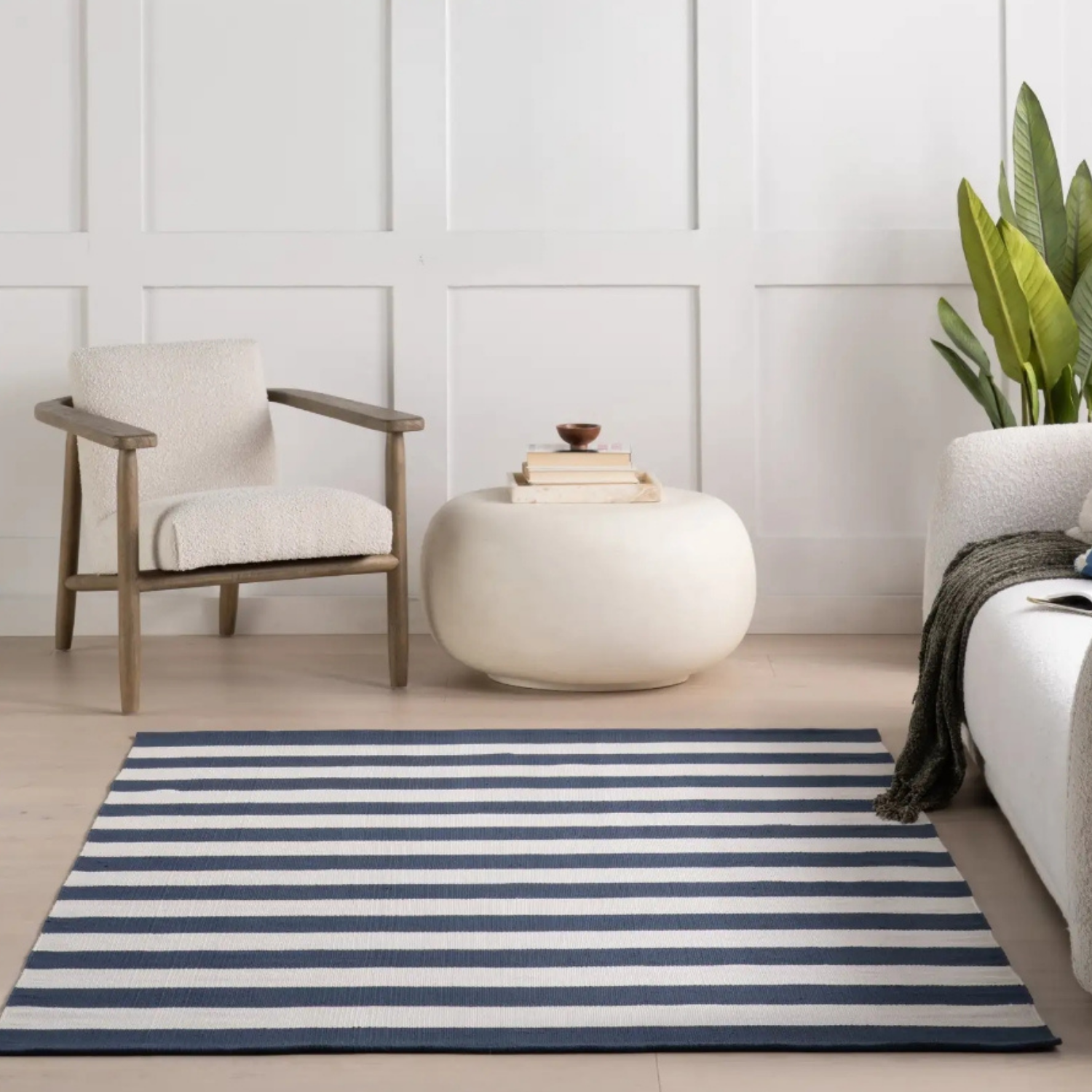 Dash & Albert Banks Stripe Navy Handwoven Indoor/Outdoor