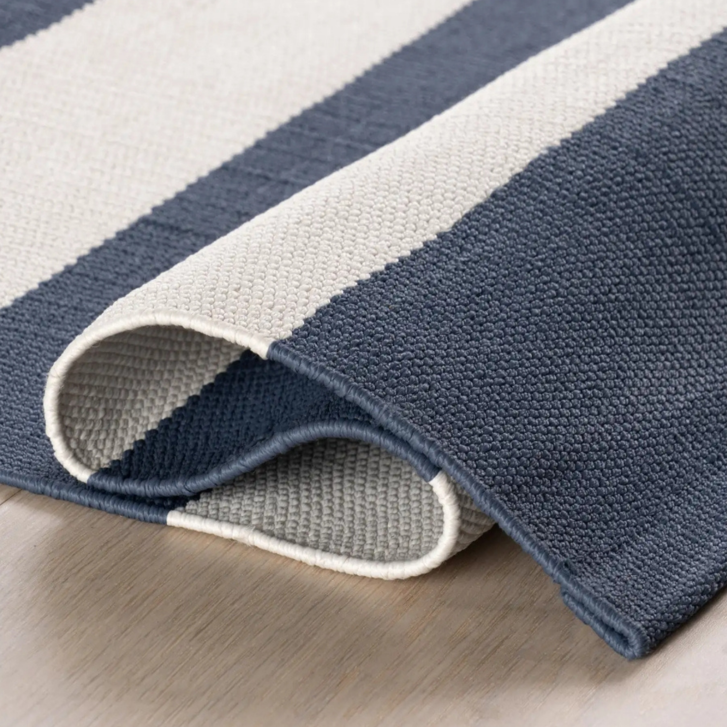 Dash & Albert Banks Stripe Navy Handwoven Indoor/Outdoor