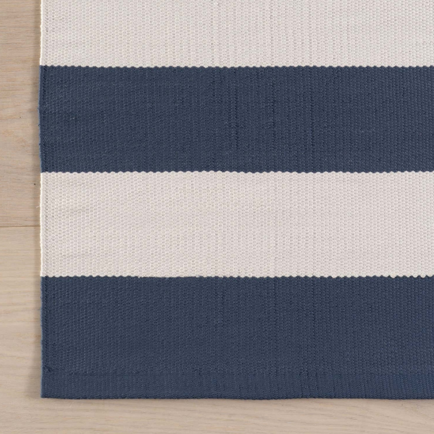 Dash & Albert Banks Stripe Navy Handwoven Indoor/Outdoor