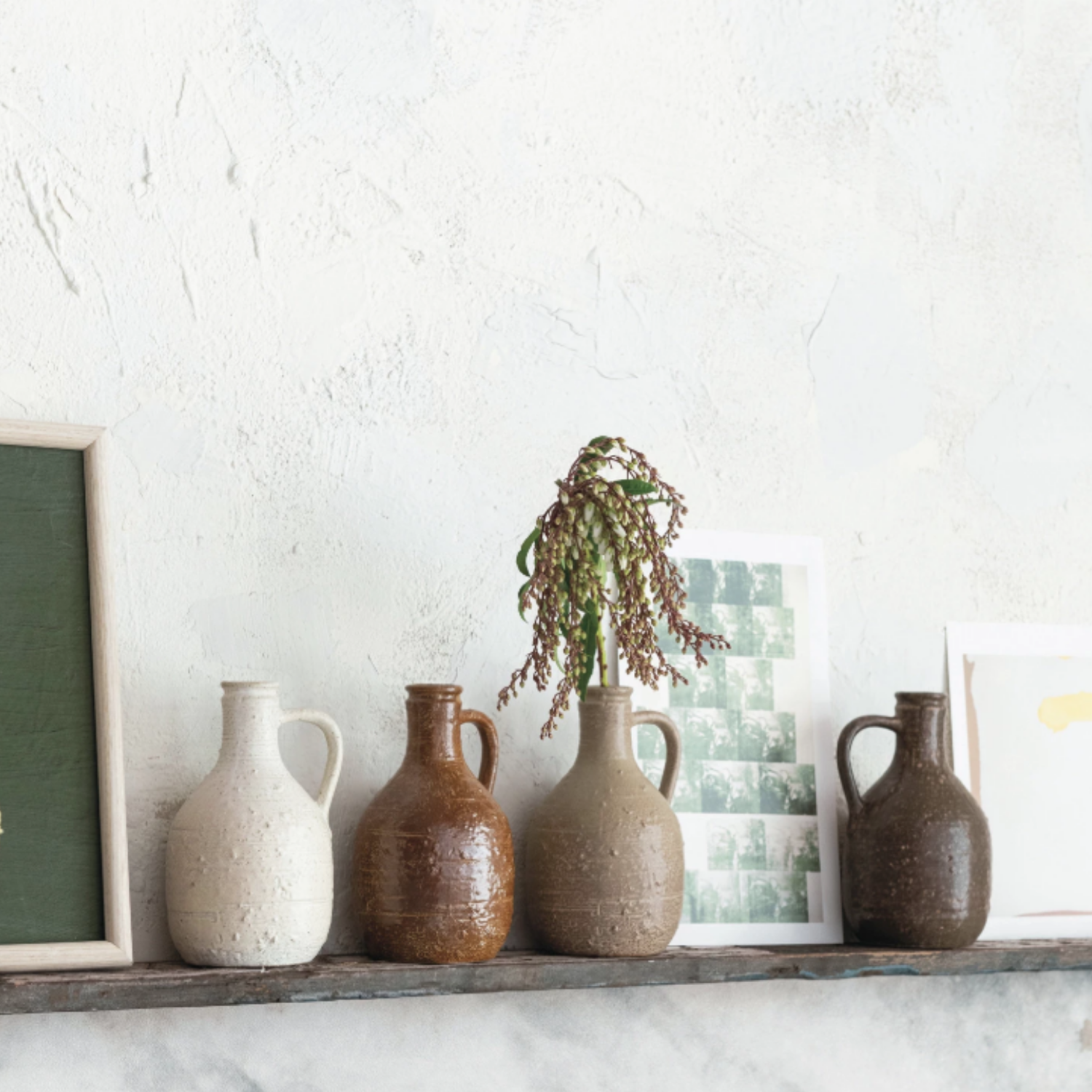 Distressed Stoneware Jug (Set of 4)