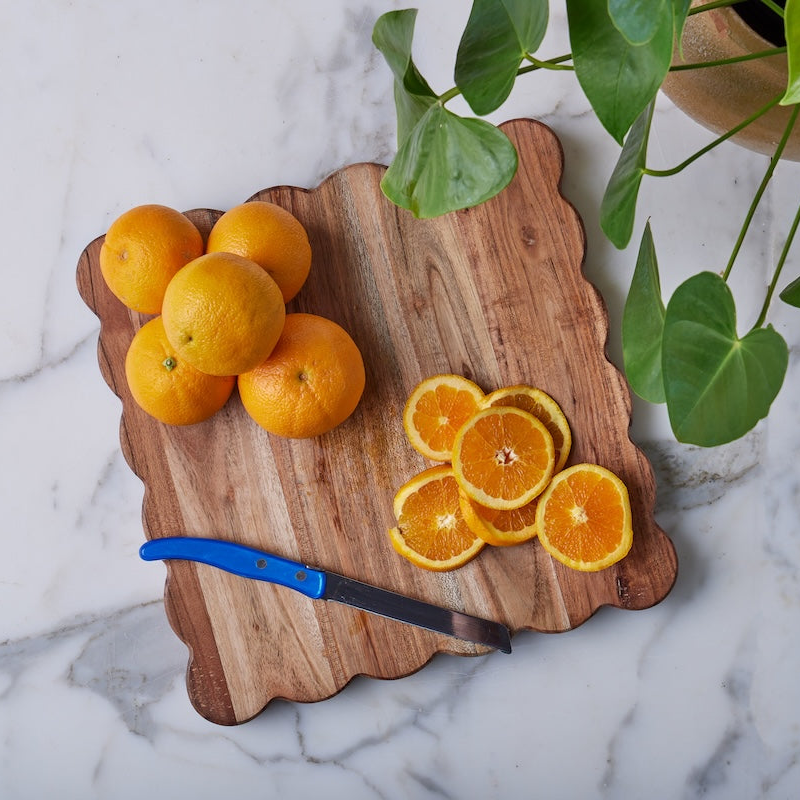 Scalloped Square Cutting Board