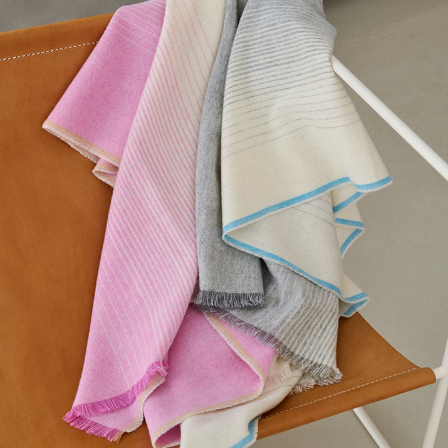 Graphic Pink/Grey Wool Throw