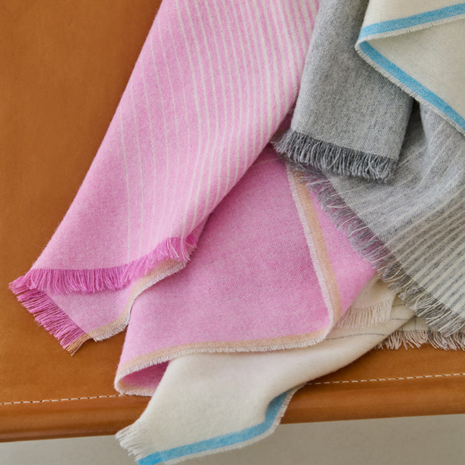 Graphic Pink/Grey Wool Throw