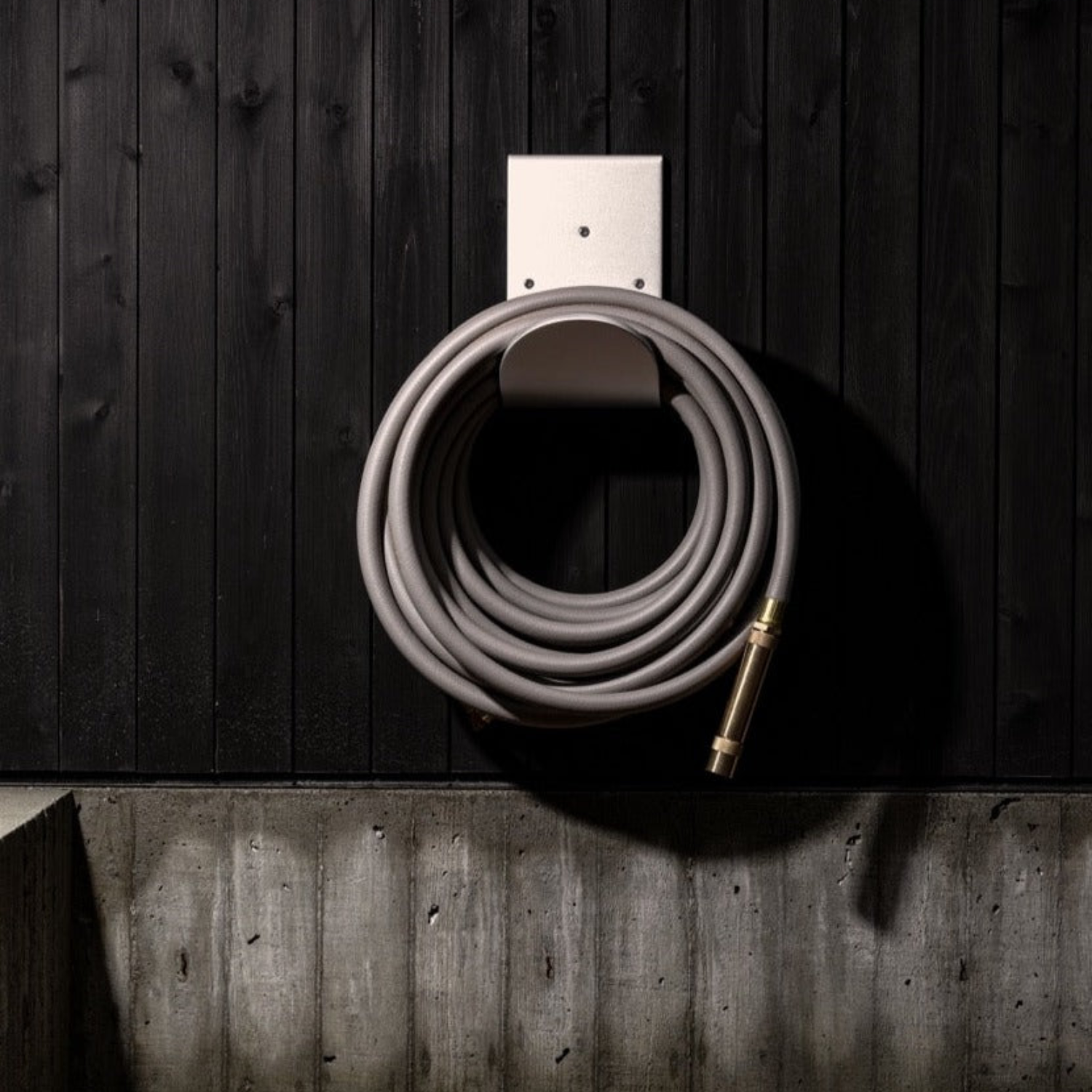 Luxe Garden Hose - Warm Grey