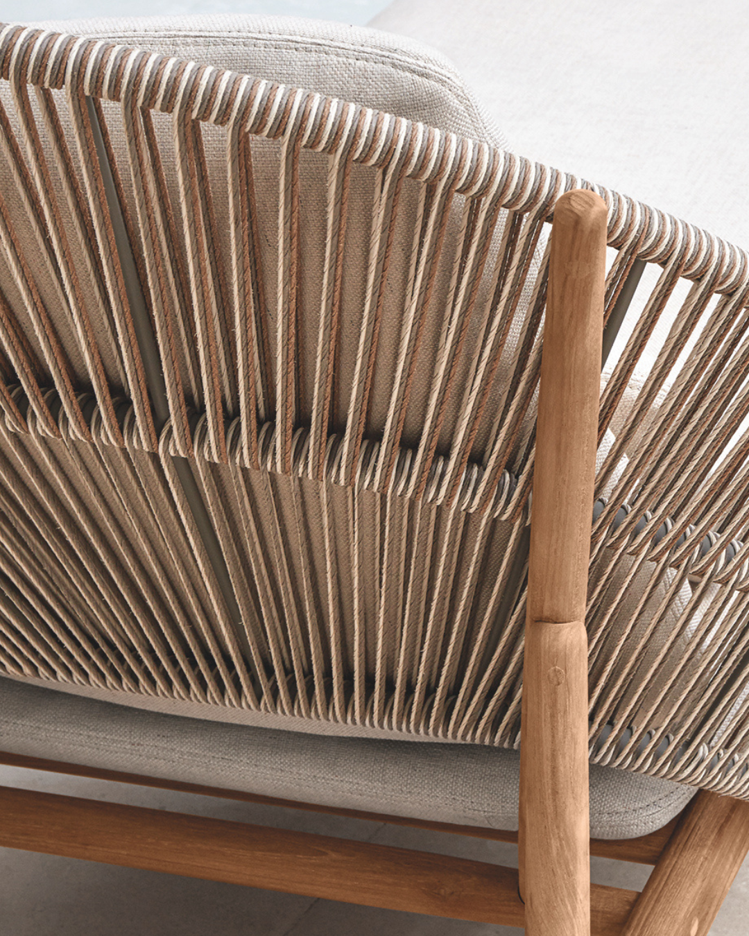 Gloster Bora Lounge Chair