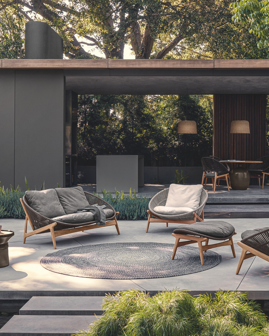 Gloster Bora Lounge Chair