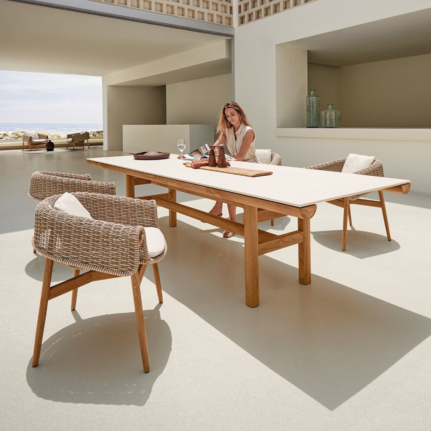 Gloster Wrap Dining Chair