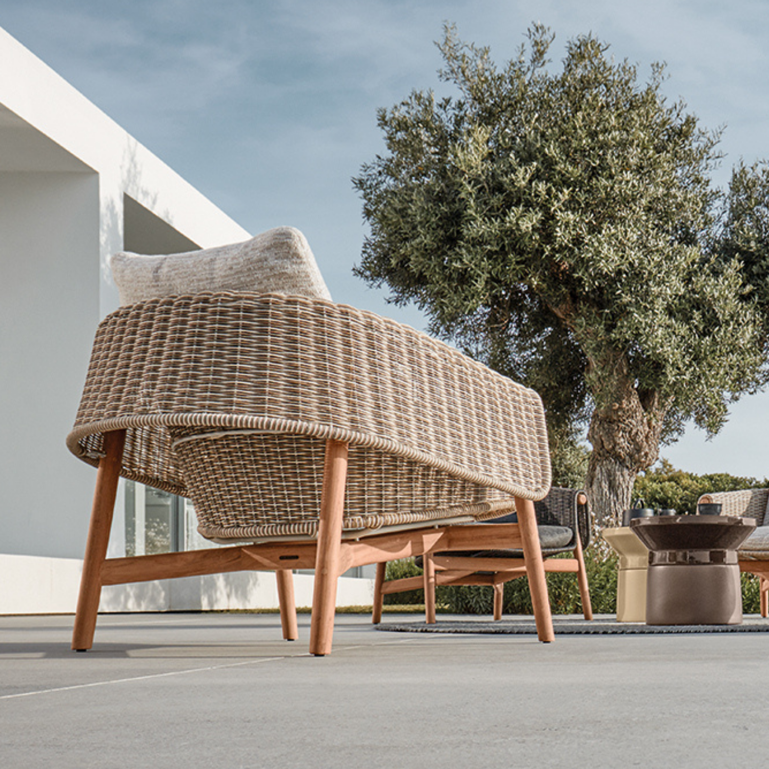 Gloster Wrap Lounge Chair