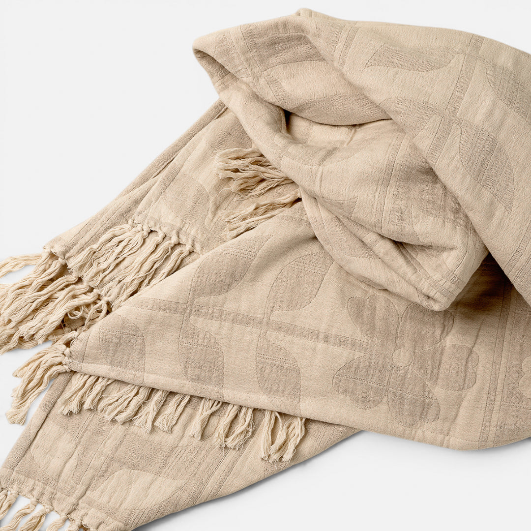 Daisey Fringe Throw - Grey