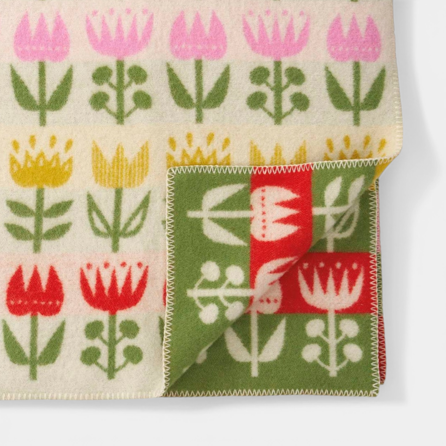 Tulip Bloom Wool Throw
