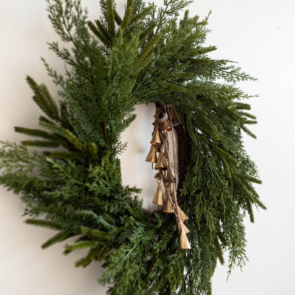 Artificial Norfolk & Cypress In/Out Real Touch 24" Wreath