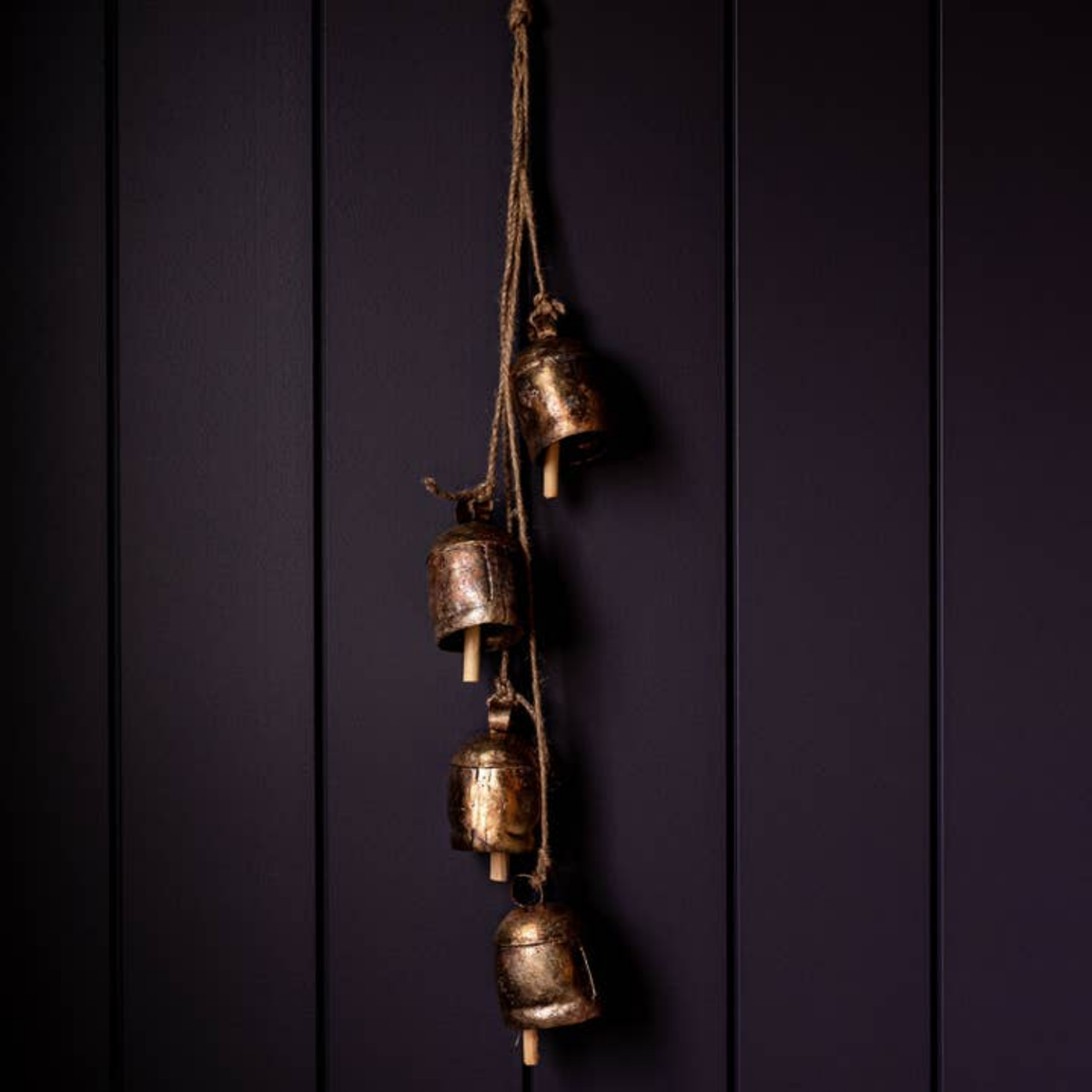 Hearth Jute 32L Bell Garland