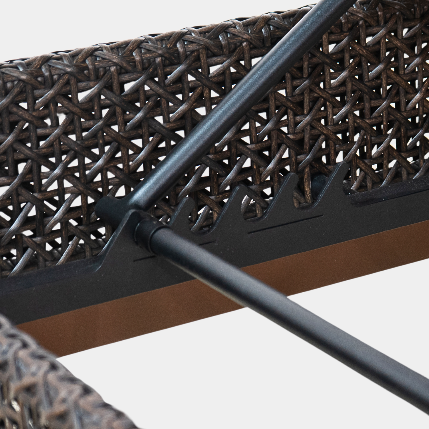 Nottingham Espresso Wicker Chaise Lounge