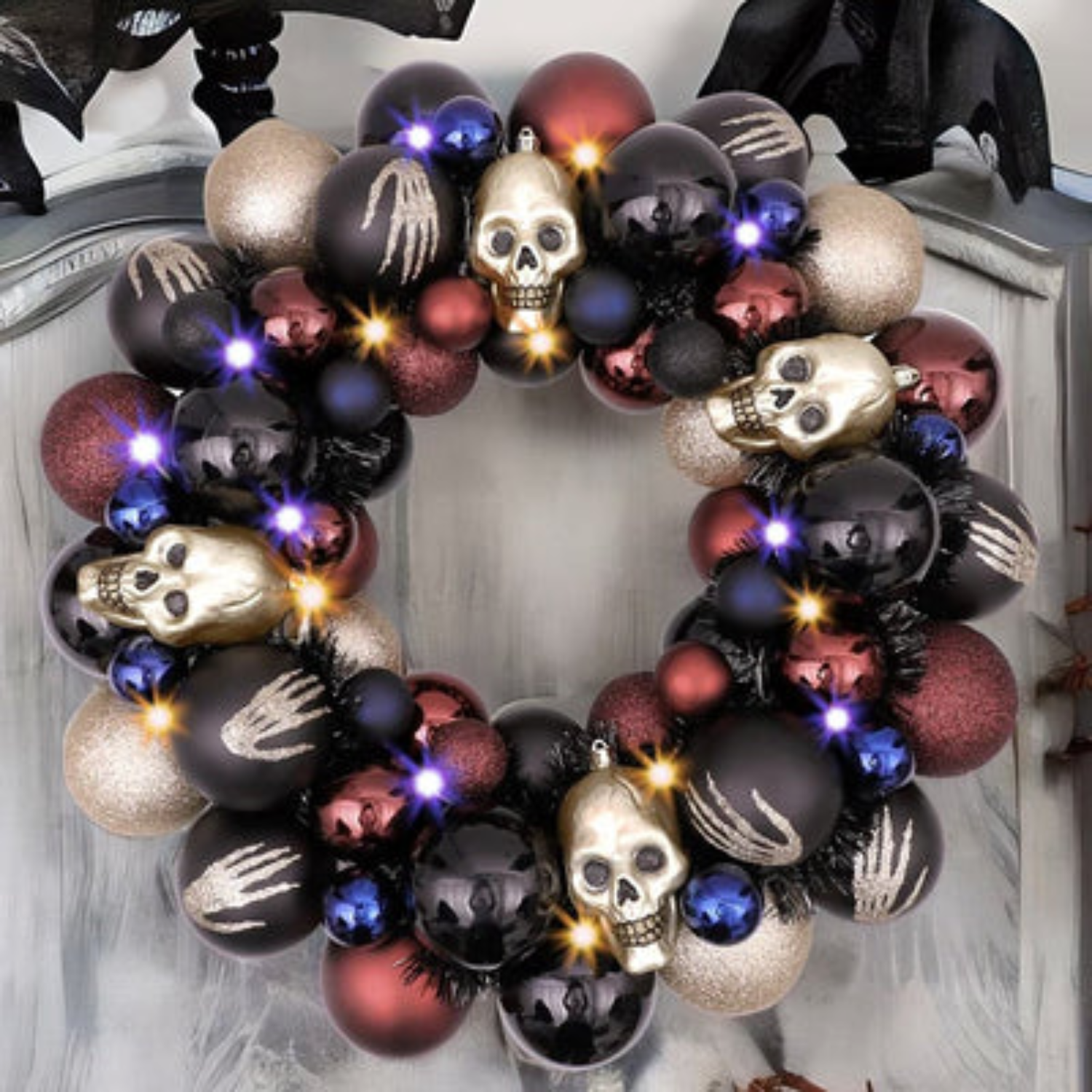 Spooky Skeleton Indoor/Outdoor Wreath