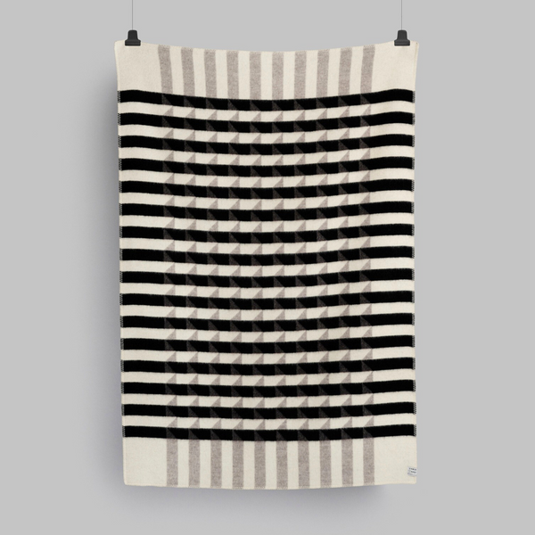 Norwegian Geo Wool Throw Blanket - Grey