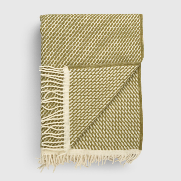 Norwegian Wool Mellow Throw Blanket - Leaf Green