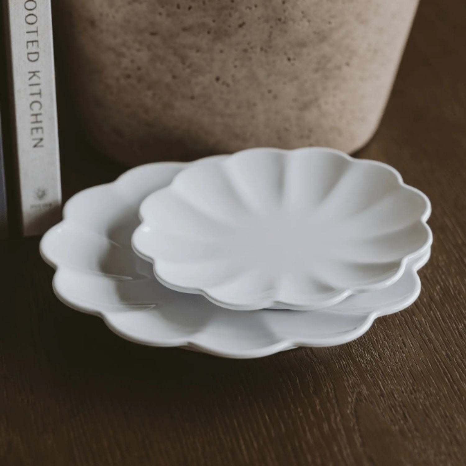 Scallop Melamine Serving Tray (Set of 2)