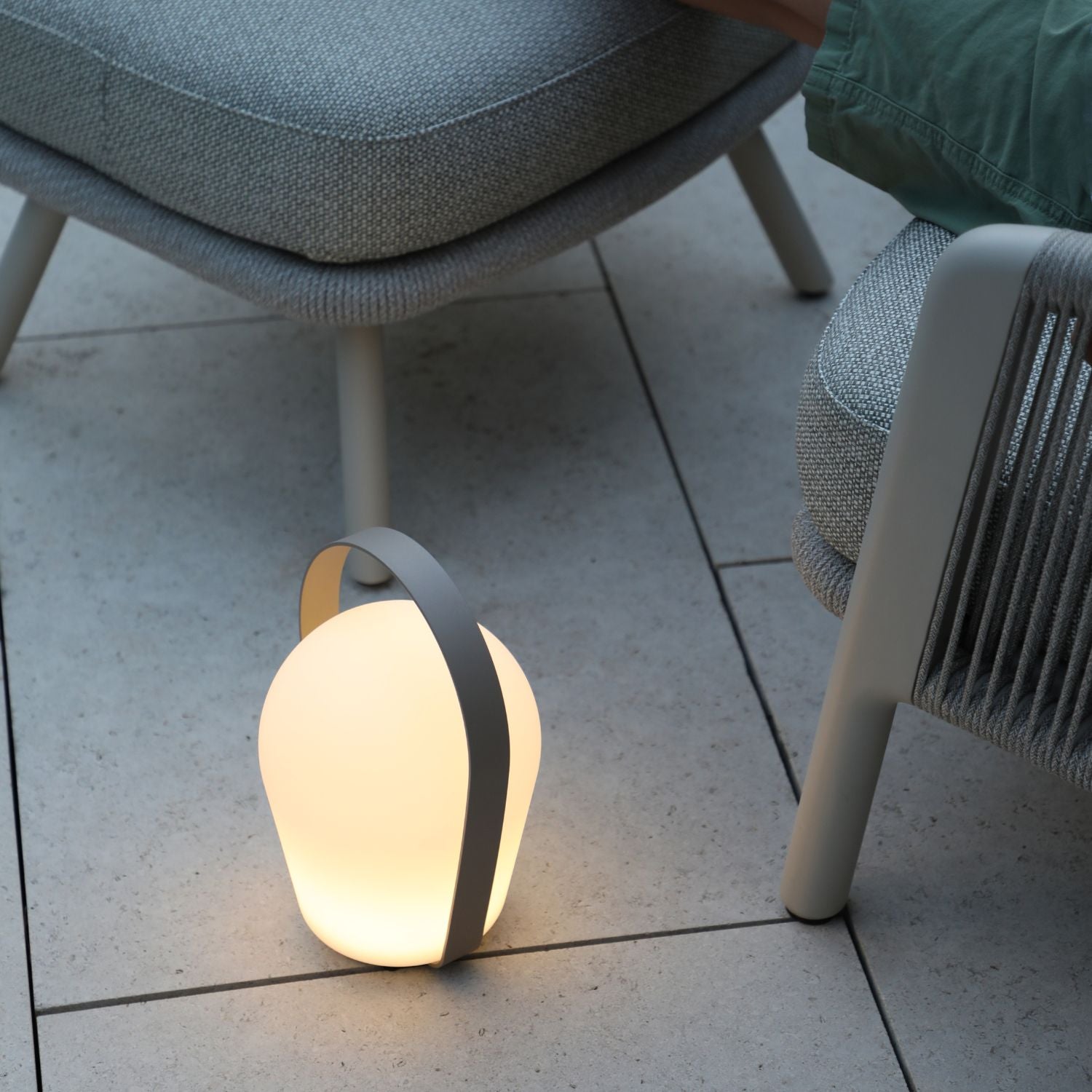 Starry Rechargeable Table Lamp - Charcoal